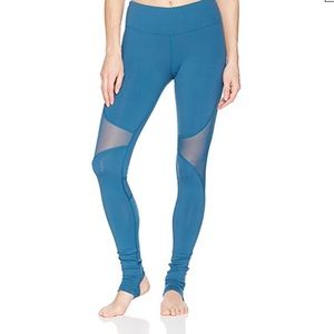 ALO Yoga Coast Legging - Small
